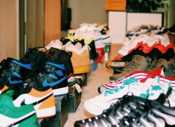 import sepatu