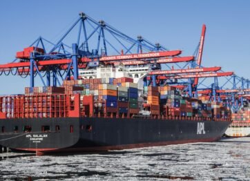 Apa yang Dimaksud dengan Impor dalam Dunia Bisnis? Ini Penjelasan Sederhananya!